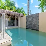 Port Douglas Sea Breeze Villa 2