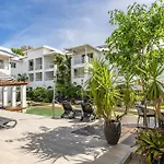 Poolview Dual-Key Studio & Br 66 At Portsea
