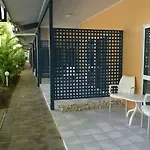 Lazy Lizard Motor Inn