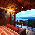 Villa Empat Puluh Dua