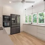 Villa Sorrento - Luxury Holiday Home