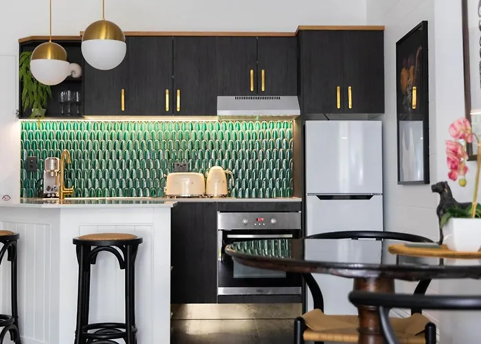 Noir-Luxe In Port Douglas, Newly Renovated May 2023