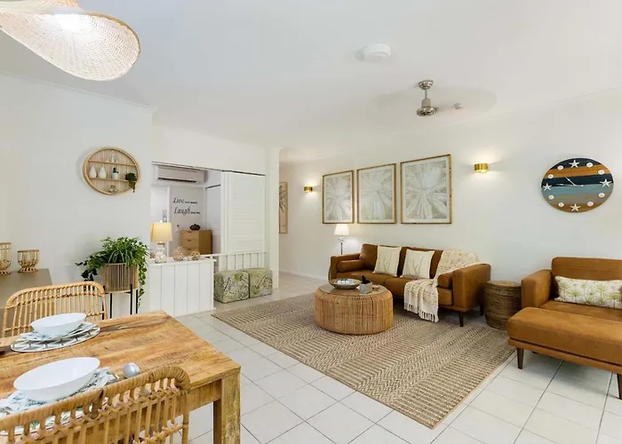 Oasis Luxe On Macrossan Street - Stylish Residence