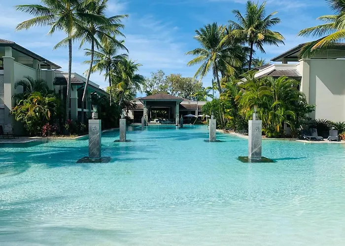 Tropical Retreat - Poolside Swimout - Ground Floor - Sea Temple Resort & Spa Port Douglas