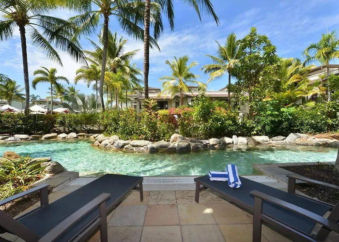 Resort-Style Swim Out - A True Tropical Oasis