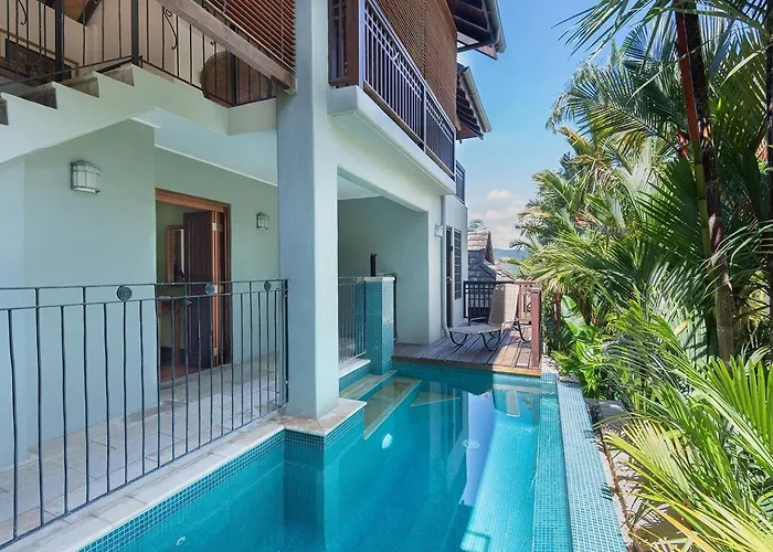 Coco Villa - Central Mediterranean-Style Pool Oasis