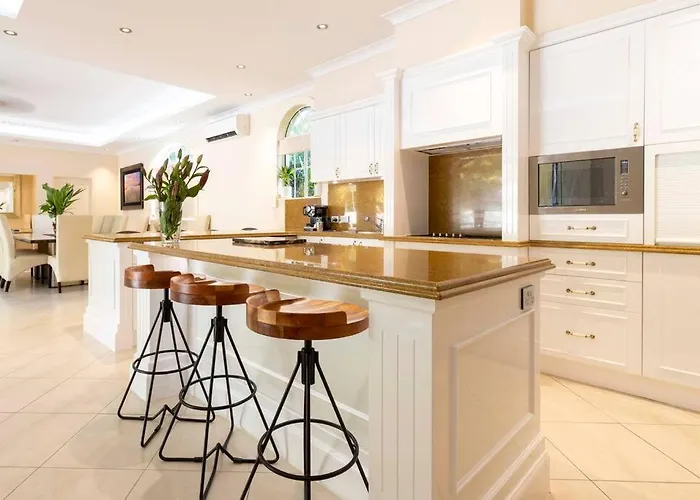Barbados In The Tropics - 5 Bedroom Luxury Home