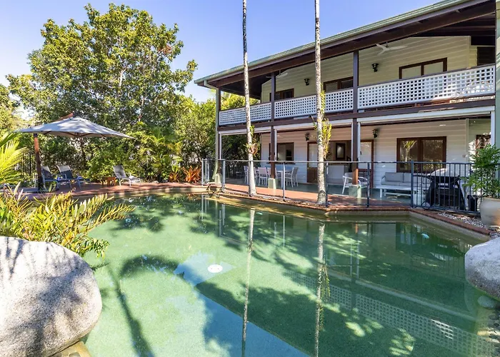 23 Solander Boulevard - Family Home By The Beach