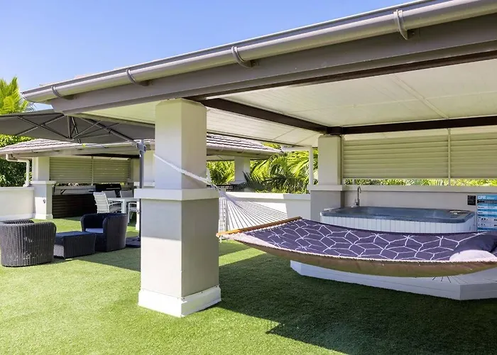 Luxury Port Douglas Beachside 3 Bedroom Sea Temple Apartment With Private Roof Terrace