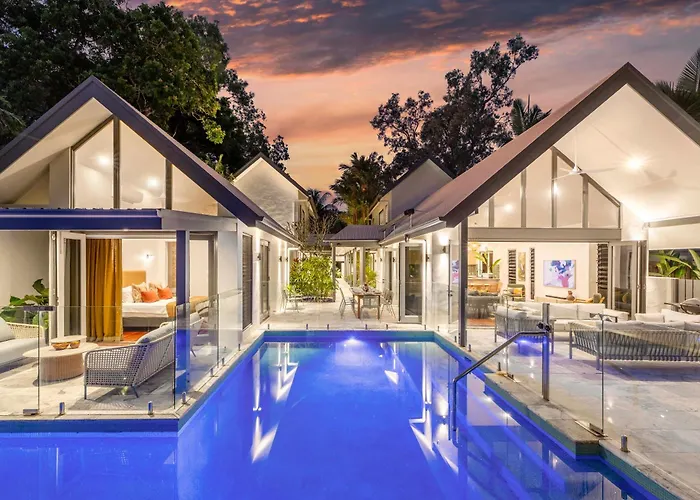 Sea Pavilion - Luxury Home Sleeps 12 Guests