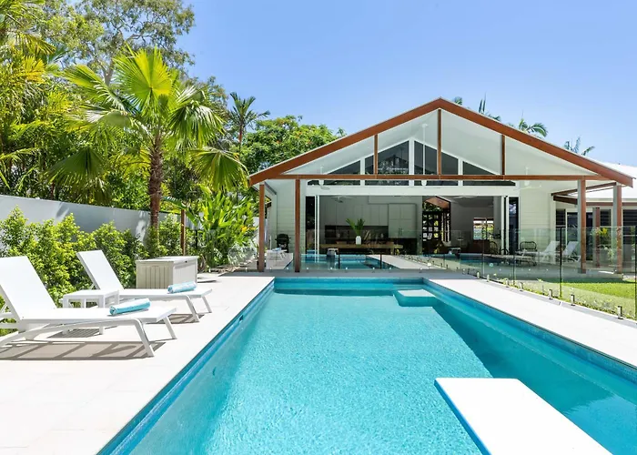 Tropical Home By The Beach