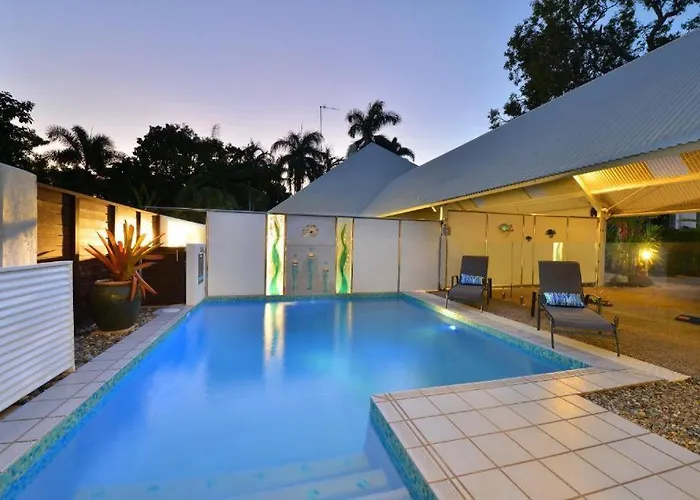 Serenity Villa With Heated Pool & Beach Access