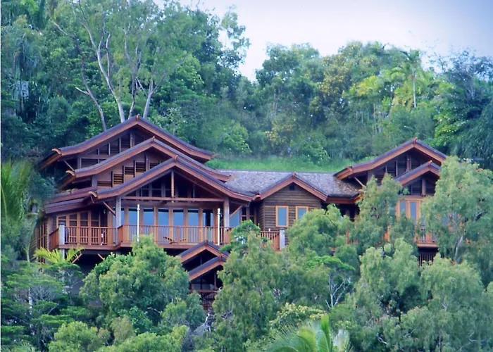 Villa Empat Puluh Dua