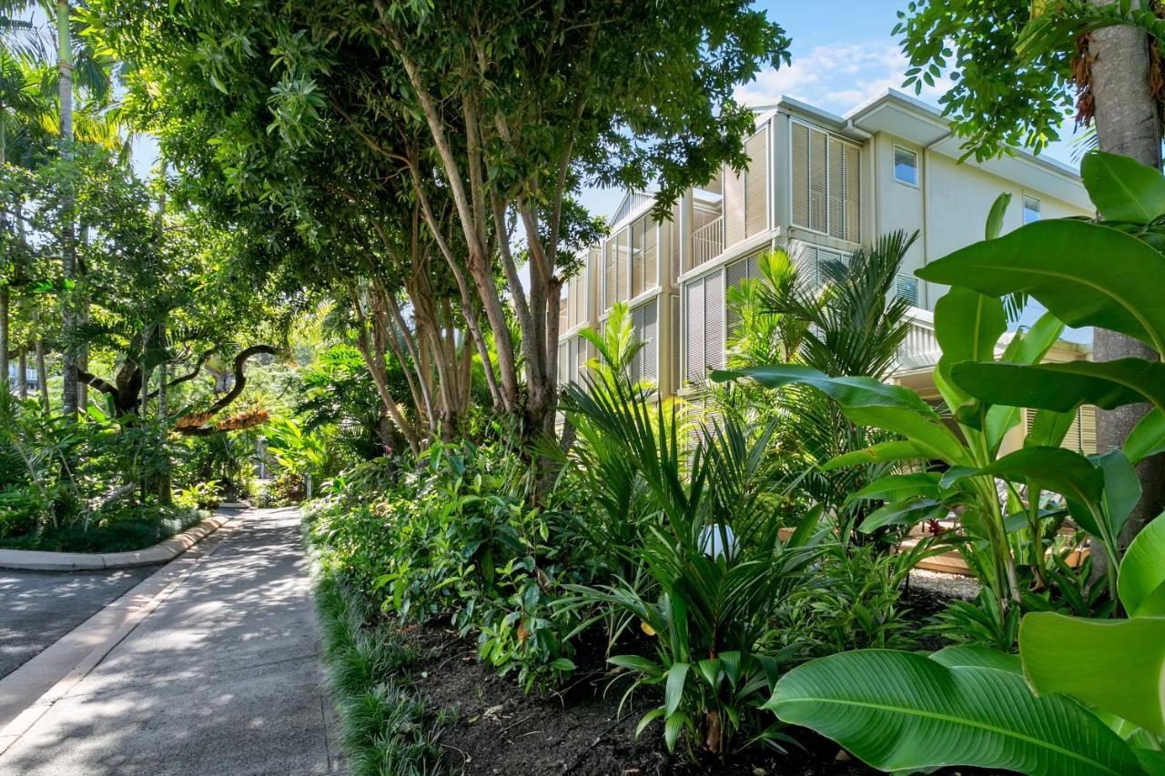 - Adults Only Oasis Aparthotel Port Douglas