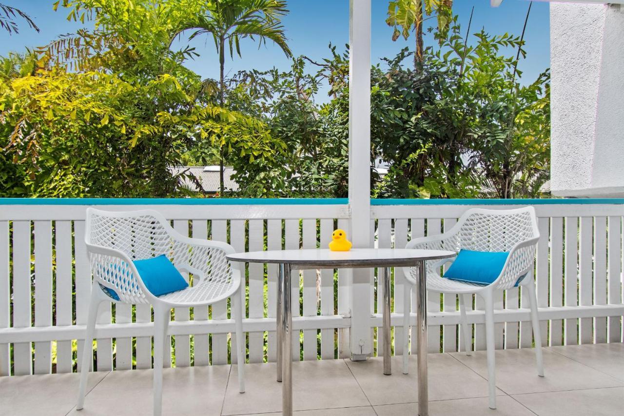 Aparthotel By The Sea 4*