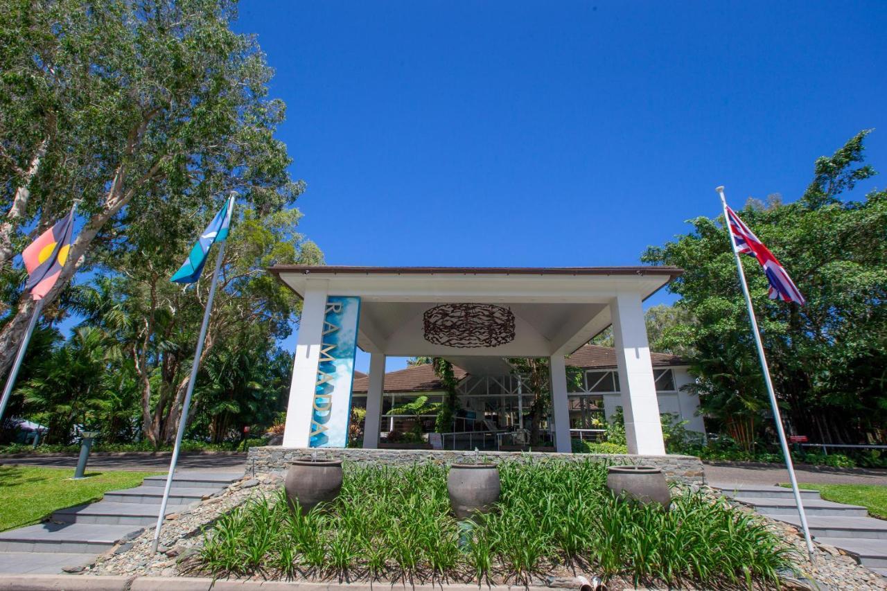 Sonia's At Ramada Free Wifi Resort *