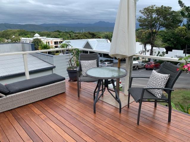 Hotel & Port Douglas