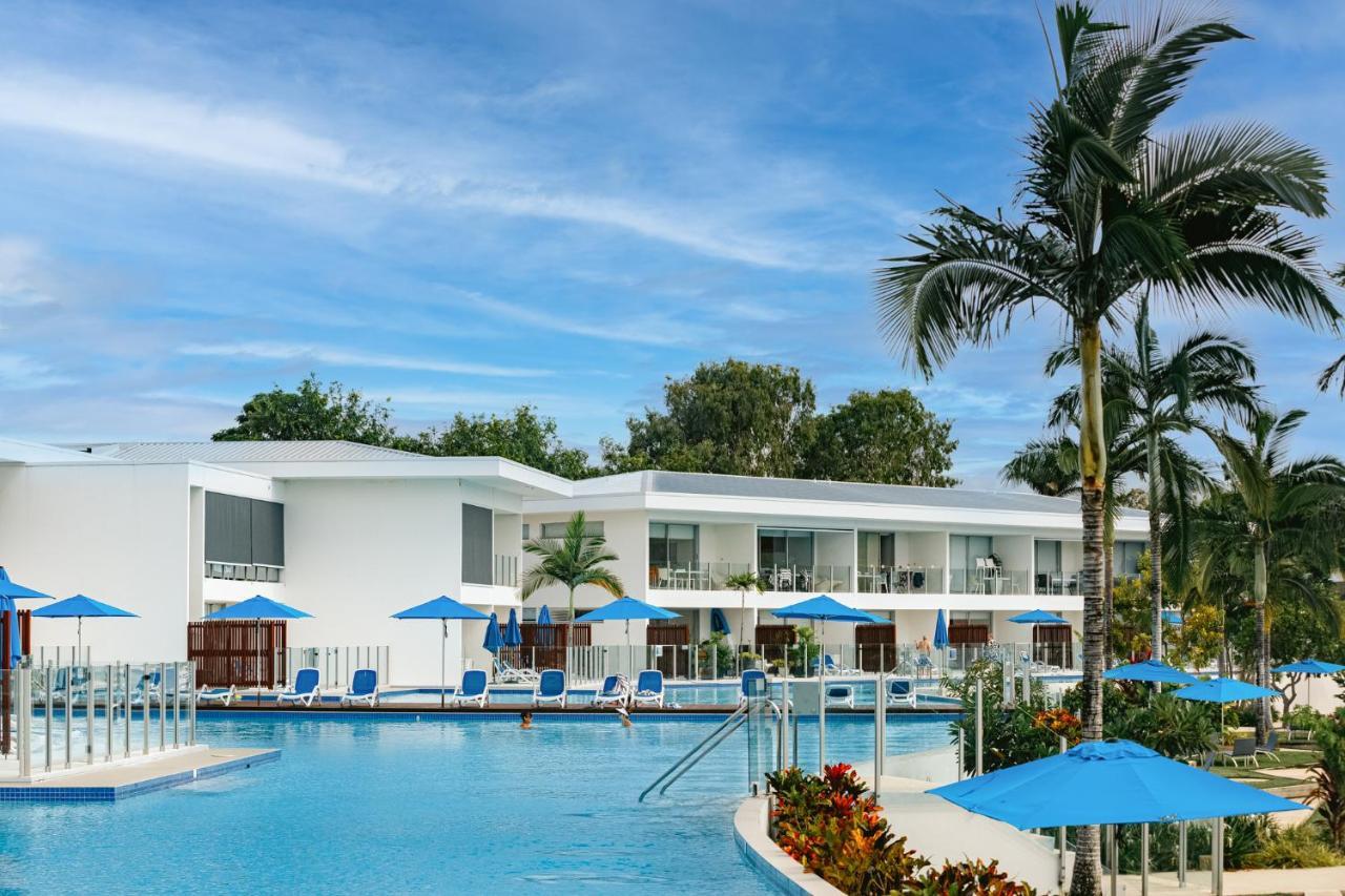 Apartment Tropici At Pool