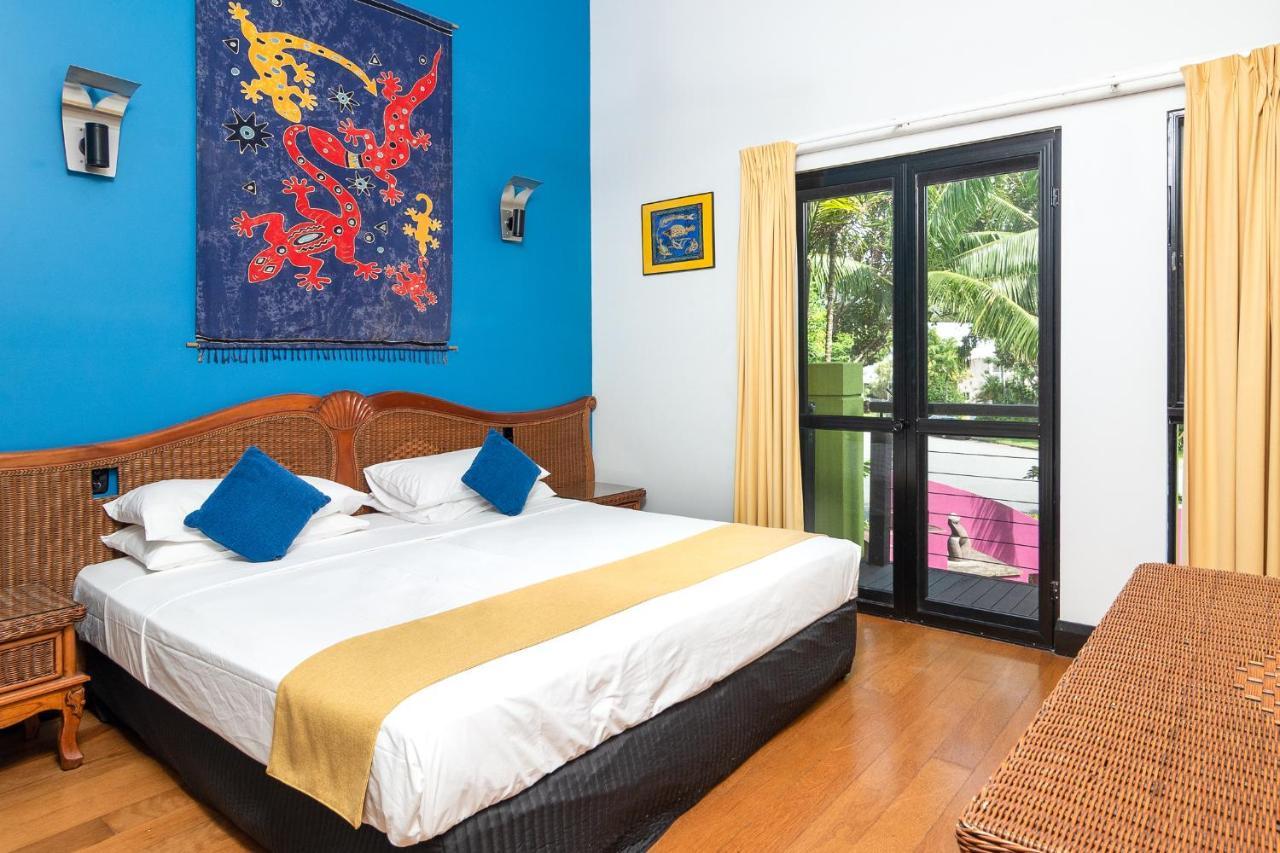 Dreamcatcher Beach-side Port Douglas