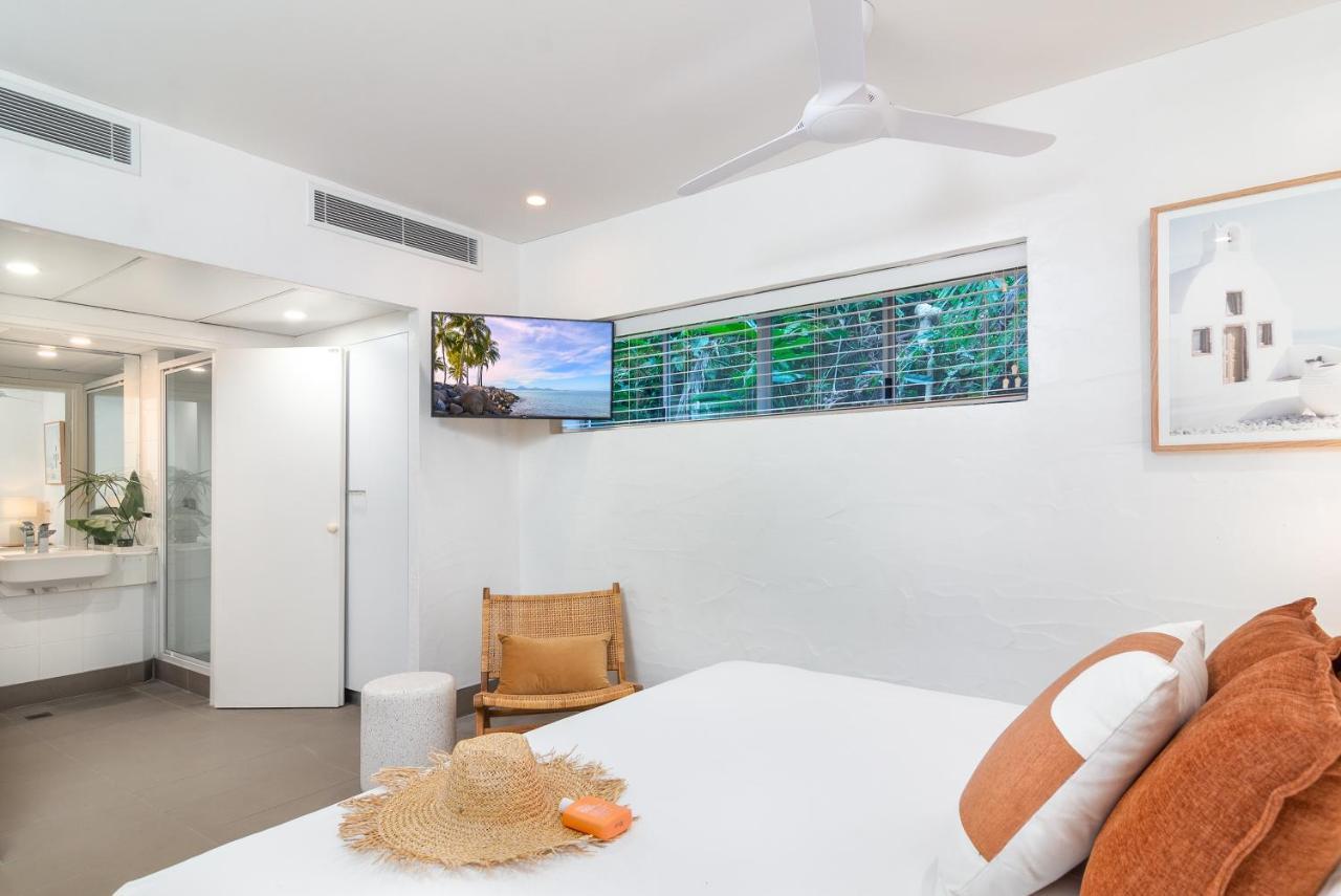 Seascape Holidays At Club Tropical Apartment