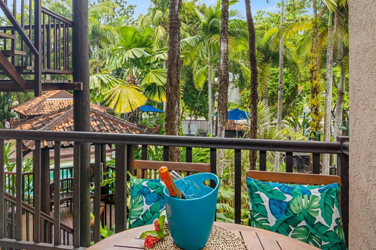 Hibiscus 10 ~ Fabulous Location * Port Douglas