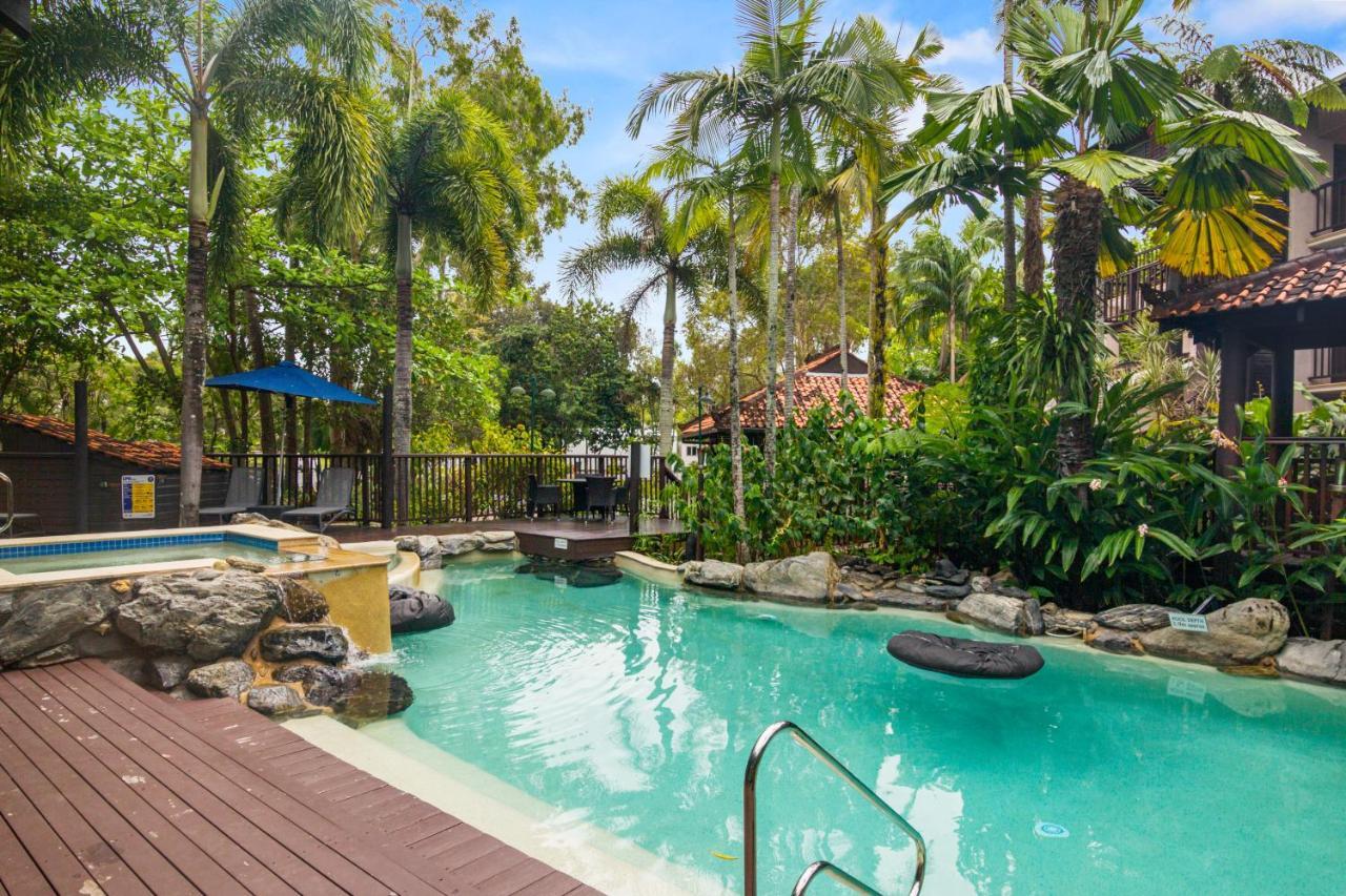 Apartment Hibiscus 10 ~ Fabulous Location *