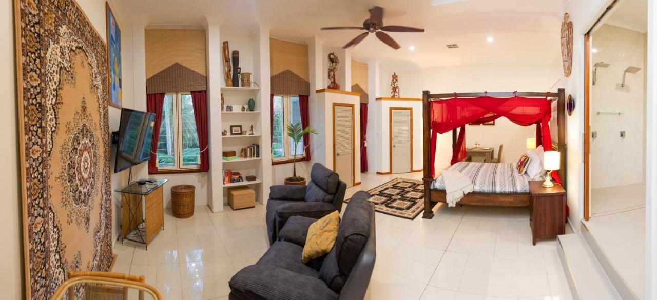 Luxury 65 Sq Mtrs And Bath *