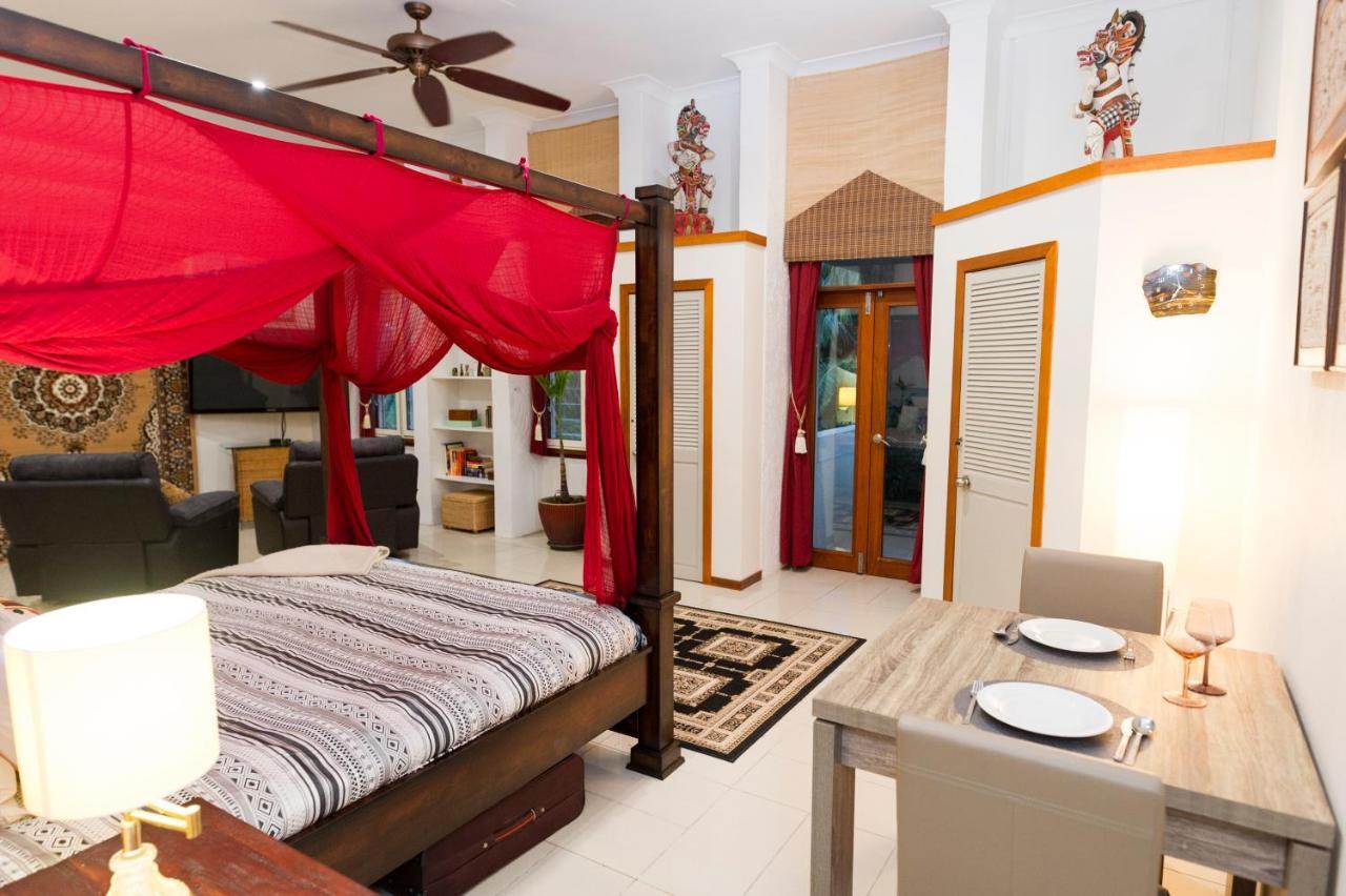 Luxury 65 Sq Mtrs And Bath * Port Douglas