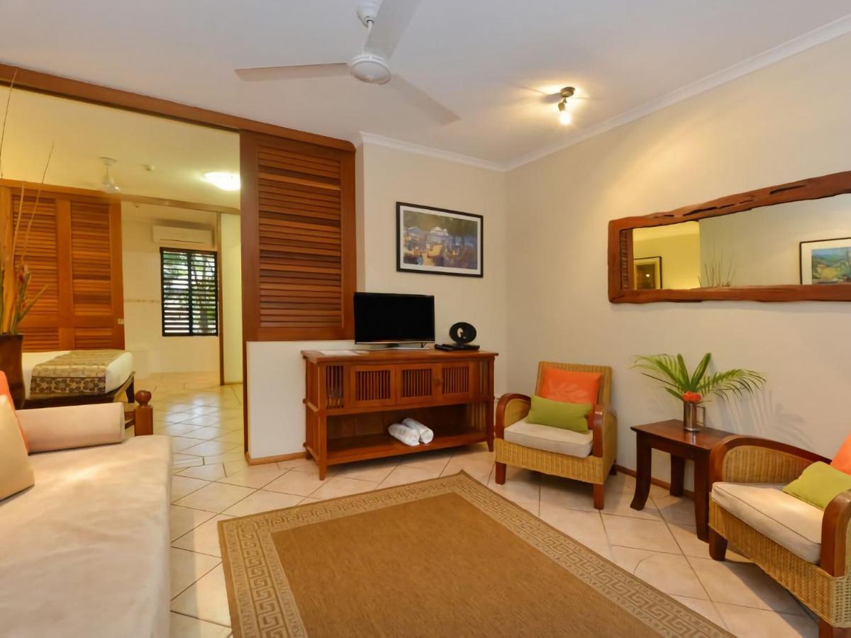 19 At Hibiscus Villa