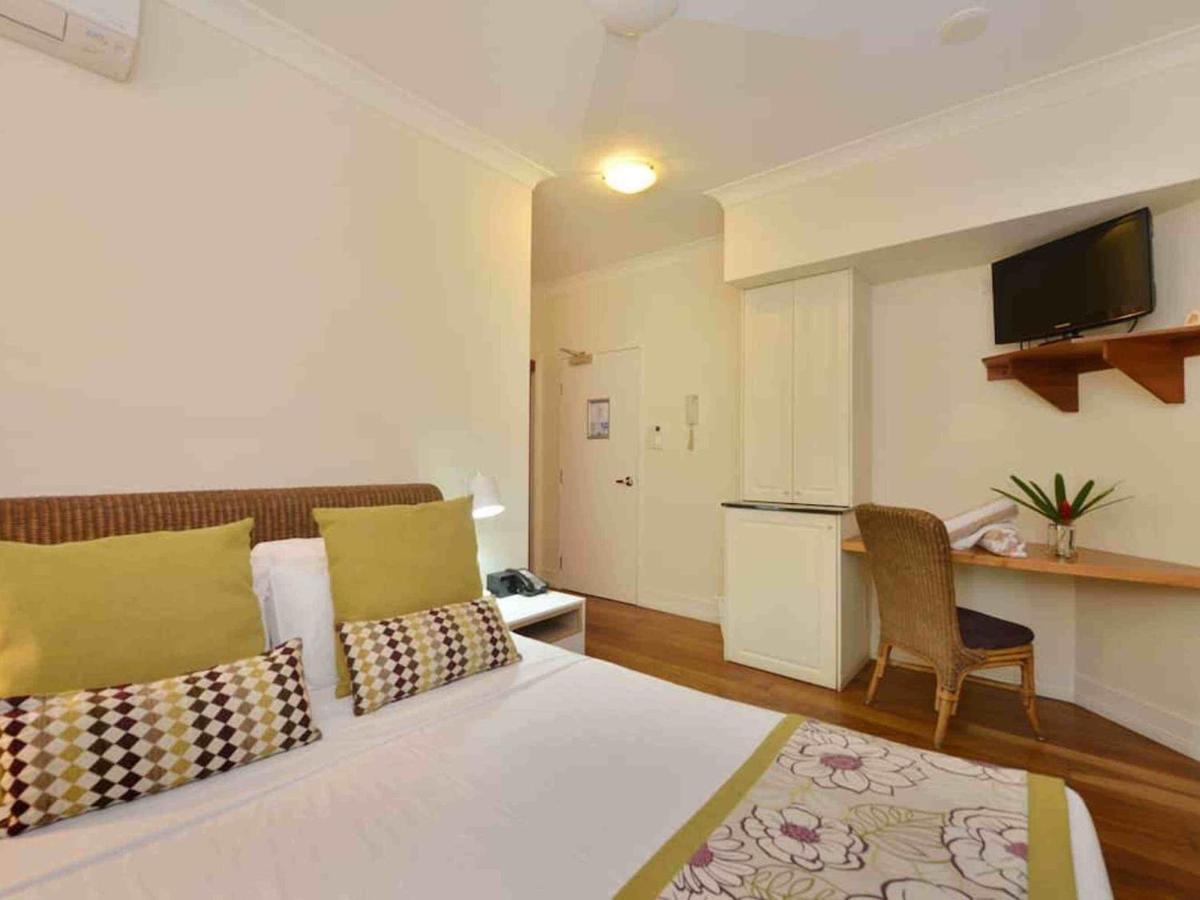 Portside Resort *