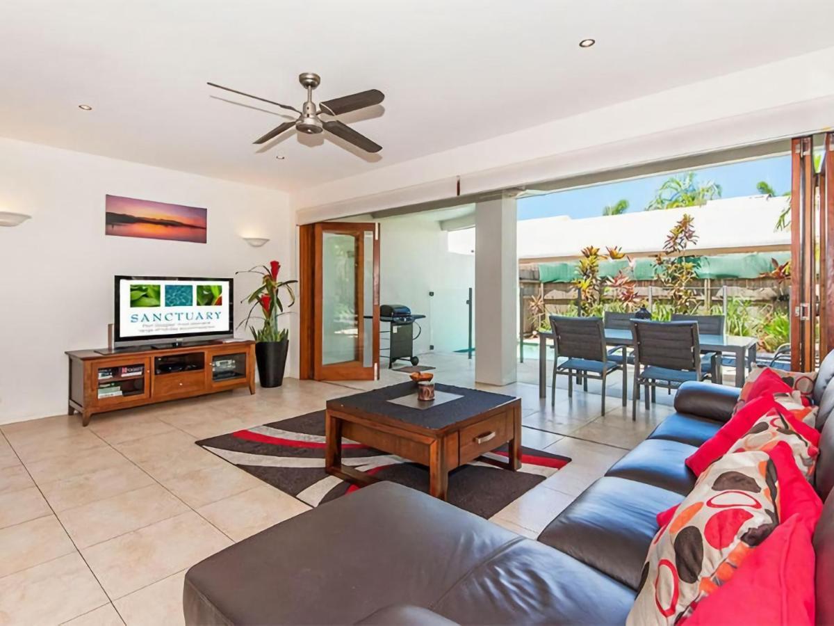 8 Templemoon * Port Douglas