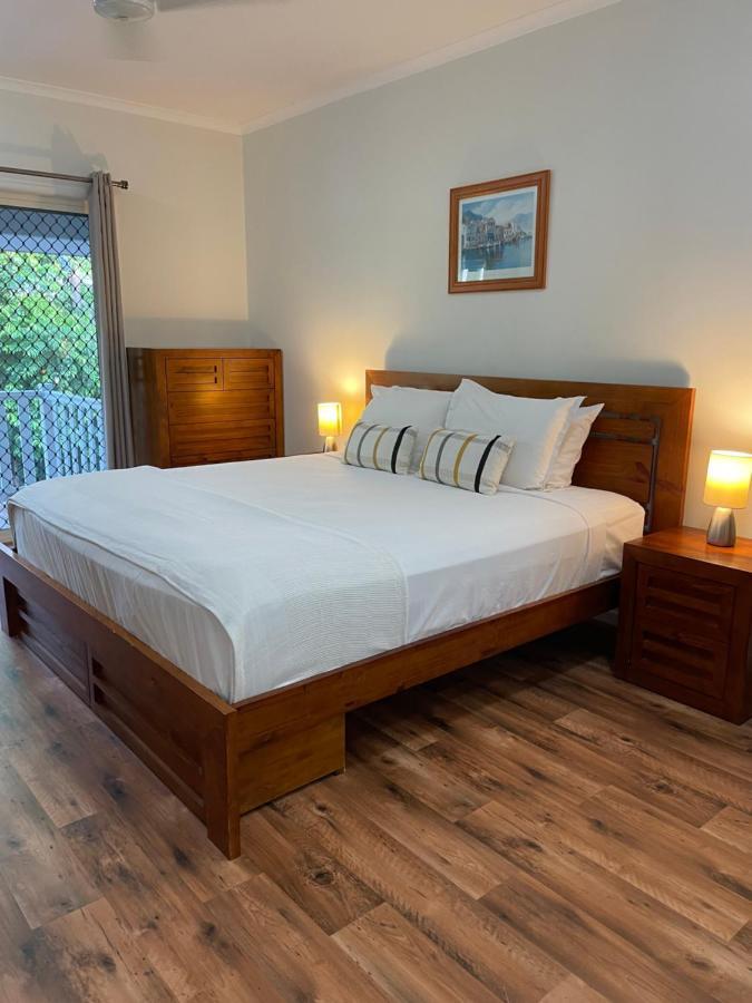 Modern 2 Bedroom Townhouse - Four Mile Escapes *