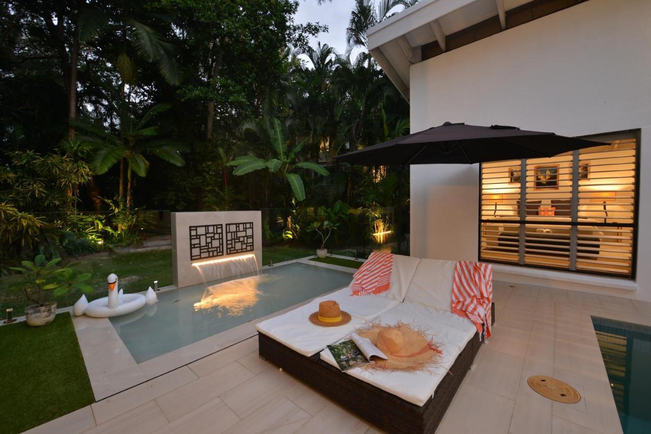 Pavilions In The Palms Heated Pool Short Path To Five Bedrooms Sleeps 14 Holiday home *