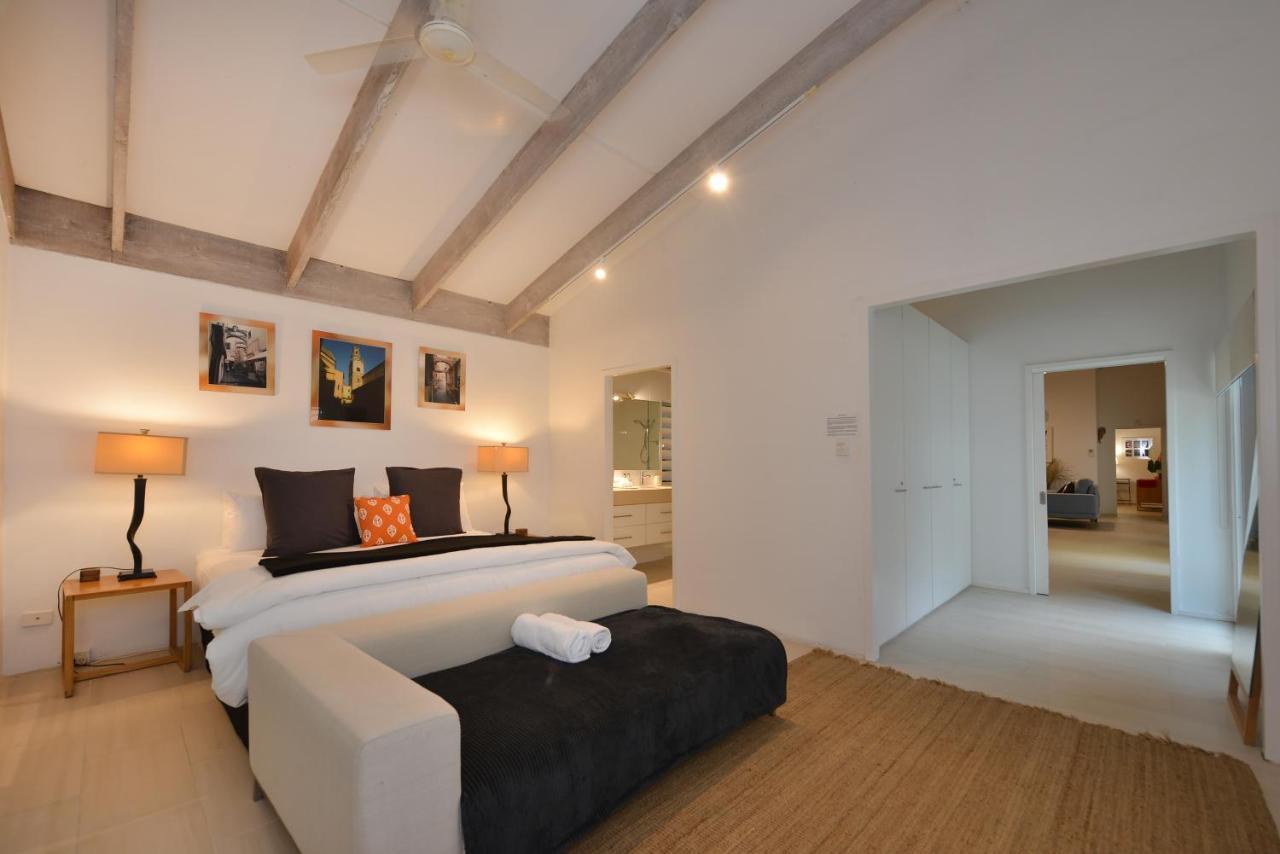 Holiday home Pavilions In The Palms Heated Pool Short Path To Five Bedrooms Sleeps 14 *