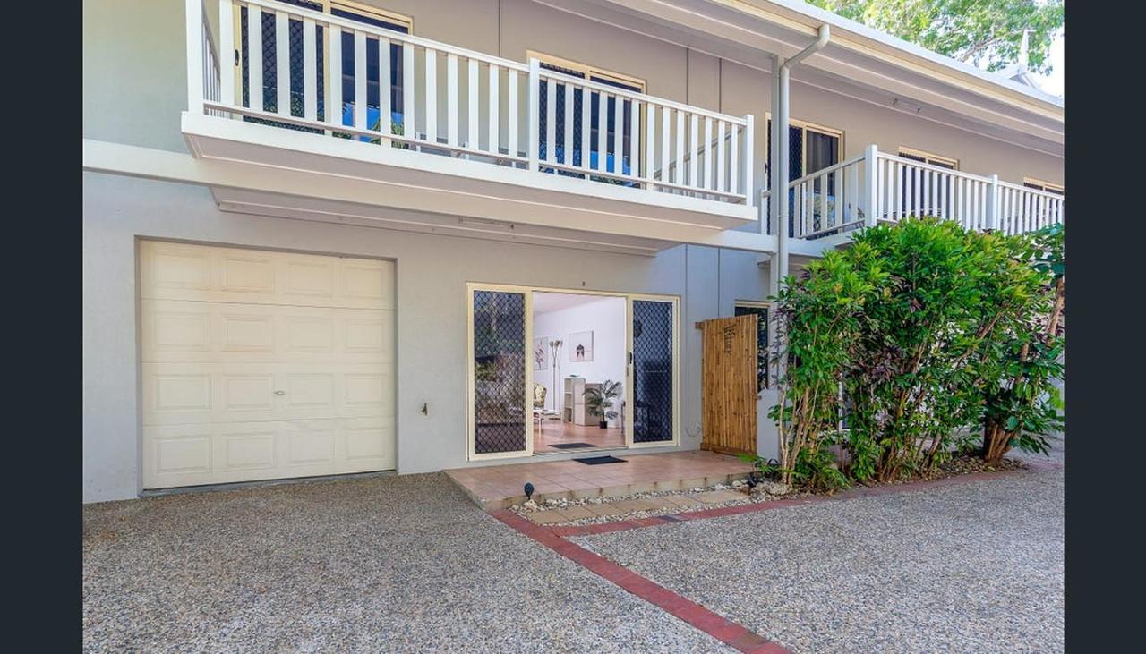Modern 2 Bedroom Townhouse - Four Mile Escapes