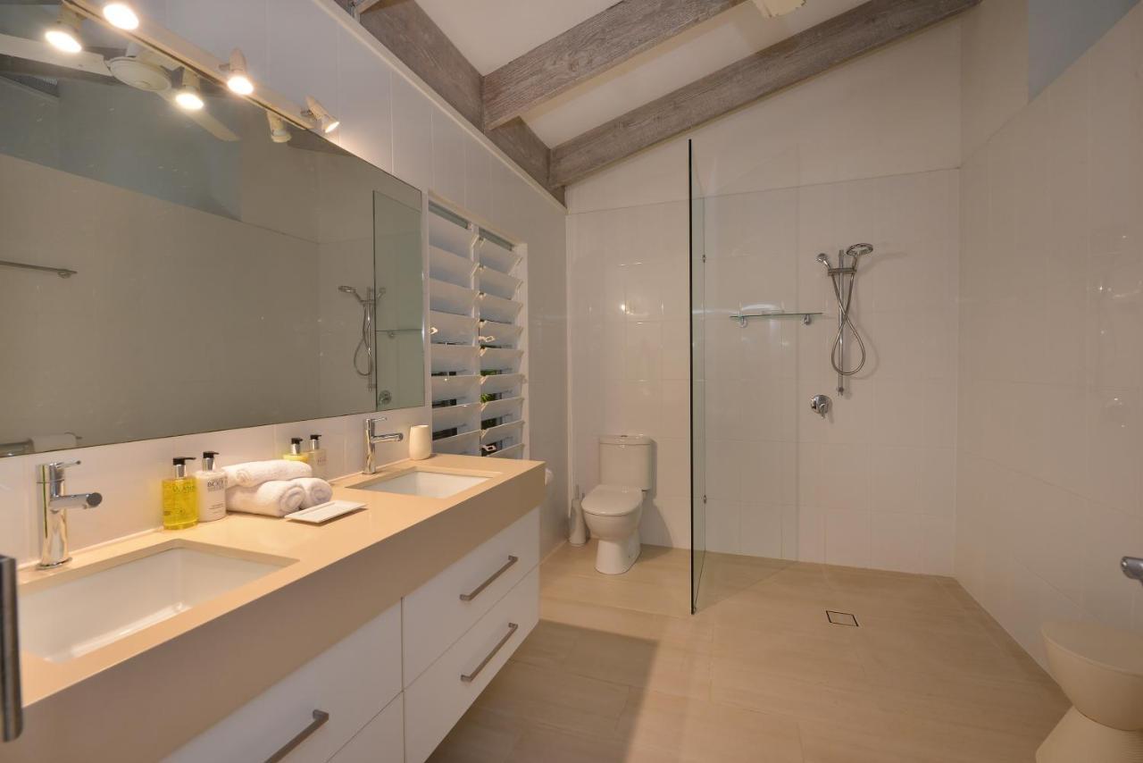 Pavilions In The Palms Heated Pool Short Path To Five Bedrooms Sleeps 14 * Port Douglas