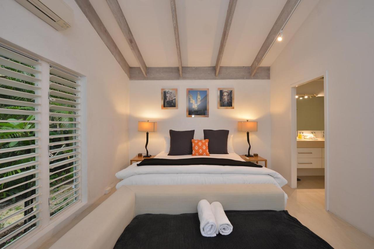 Pavilions In The Palms Heated Pool Short Path To Five Bedrooms Sleeps 14 * Port Douglas