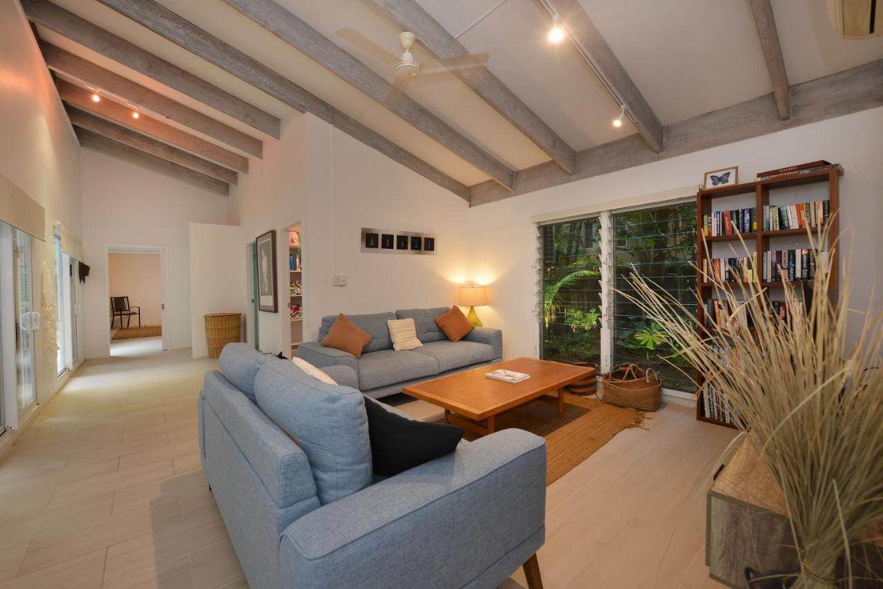 Holiday home Pavilions In The Palms Heated Pool Short Path To Five Bedrooms Sleeps 14 *