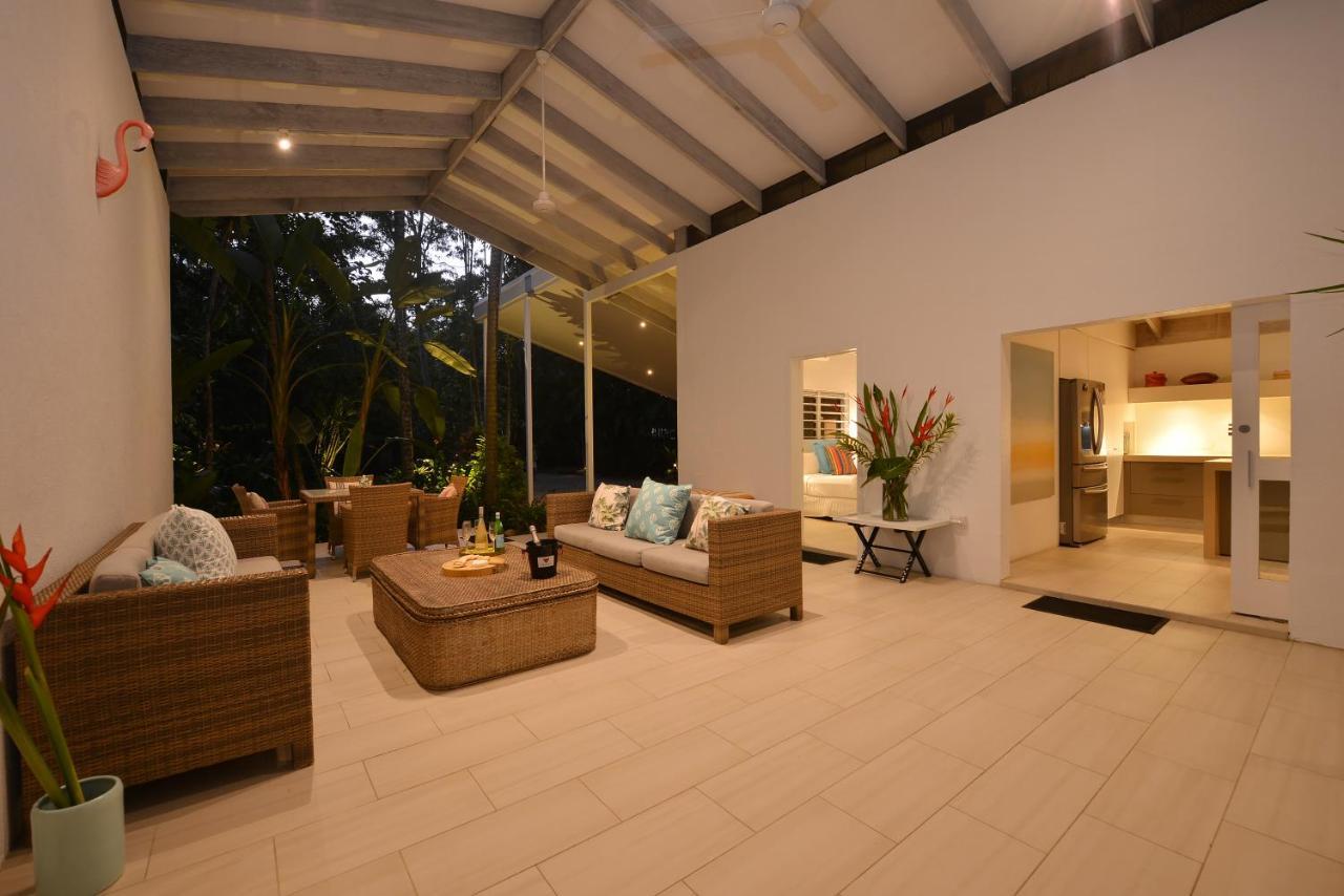 Holiday home Pavilions In The Palms Heated Pool Short Path To Five Bedrooms Sleeps 14 Port Douglas