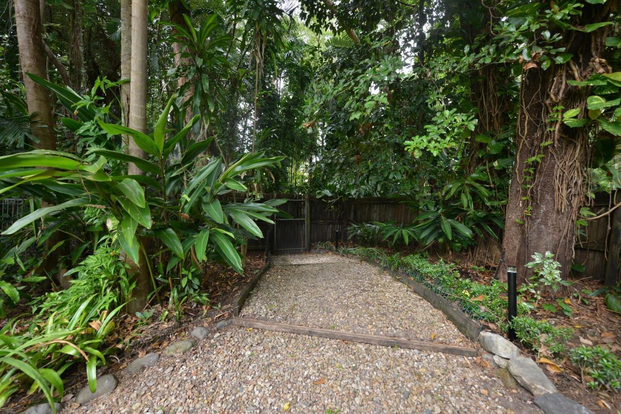 Pavilions In The Palms Heated Pool Short Path To Five Bedrooms Sleeps 14