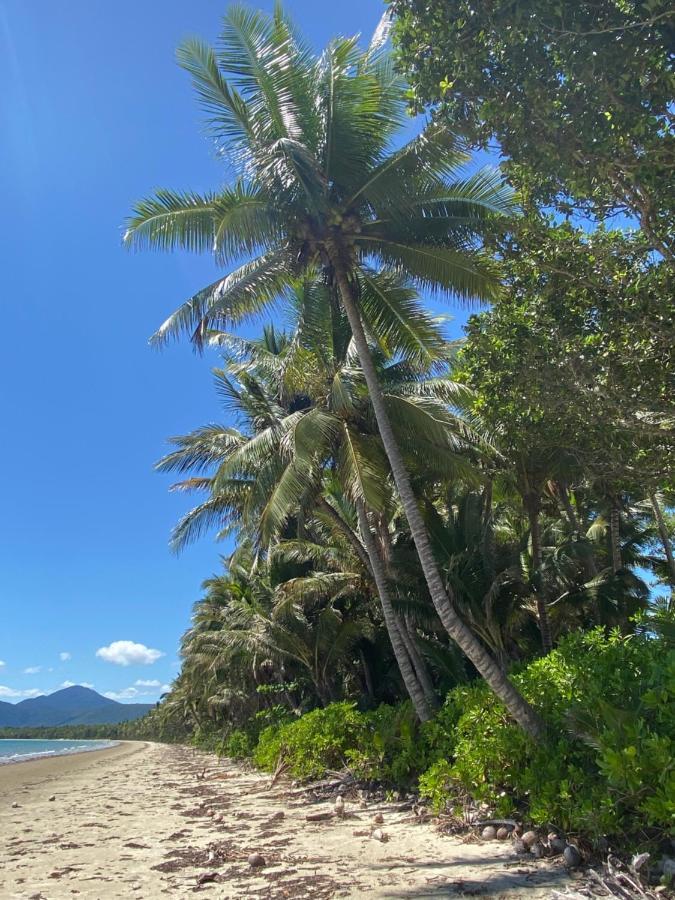 Modern 2 Bedroom Townhouse - Four Mile Escapes Port Douglas