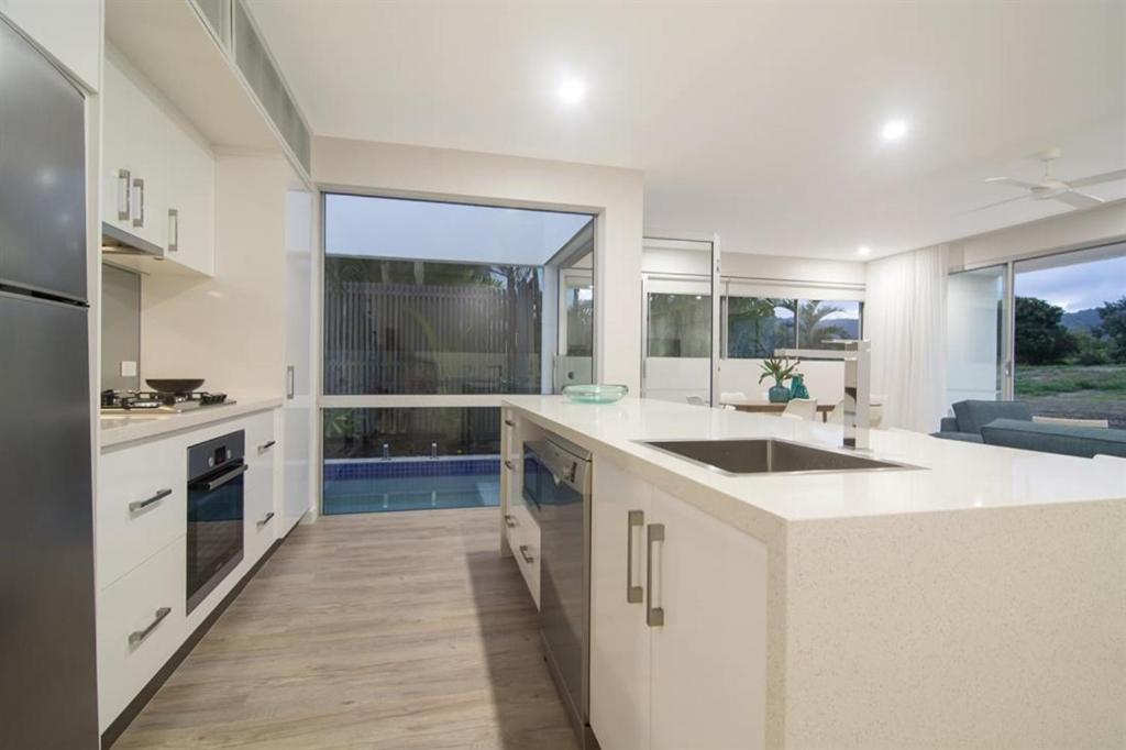 Pool 4* Port Douglas