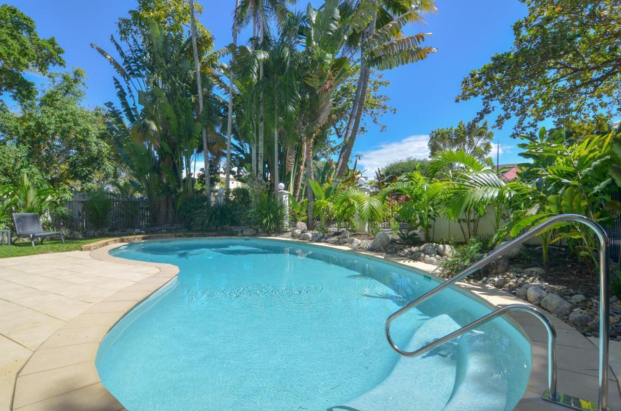Seascape Holidays - Tropical Reef Port Douglas