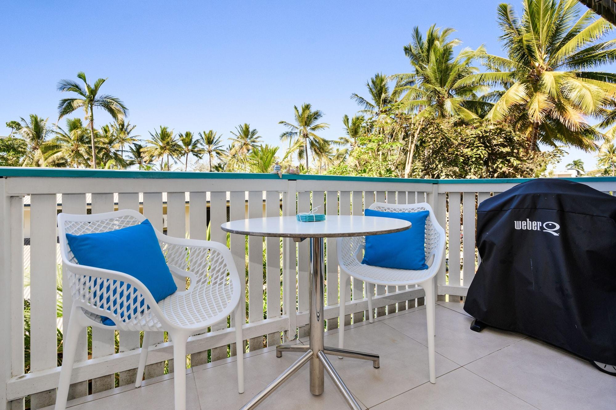 Aparthotel By The Sea