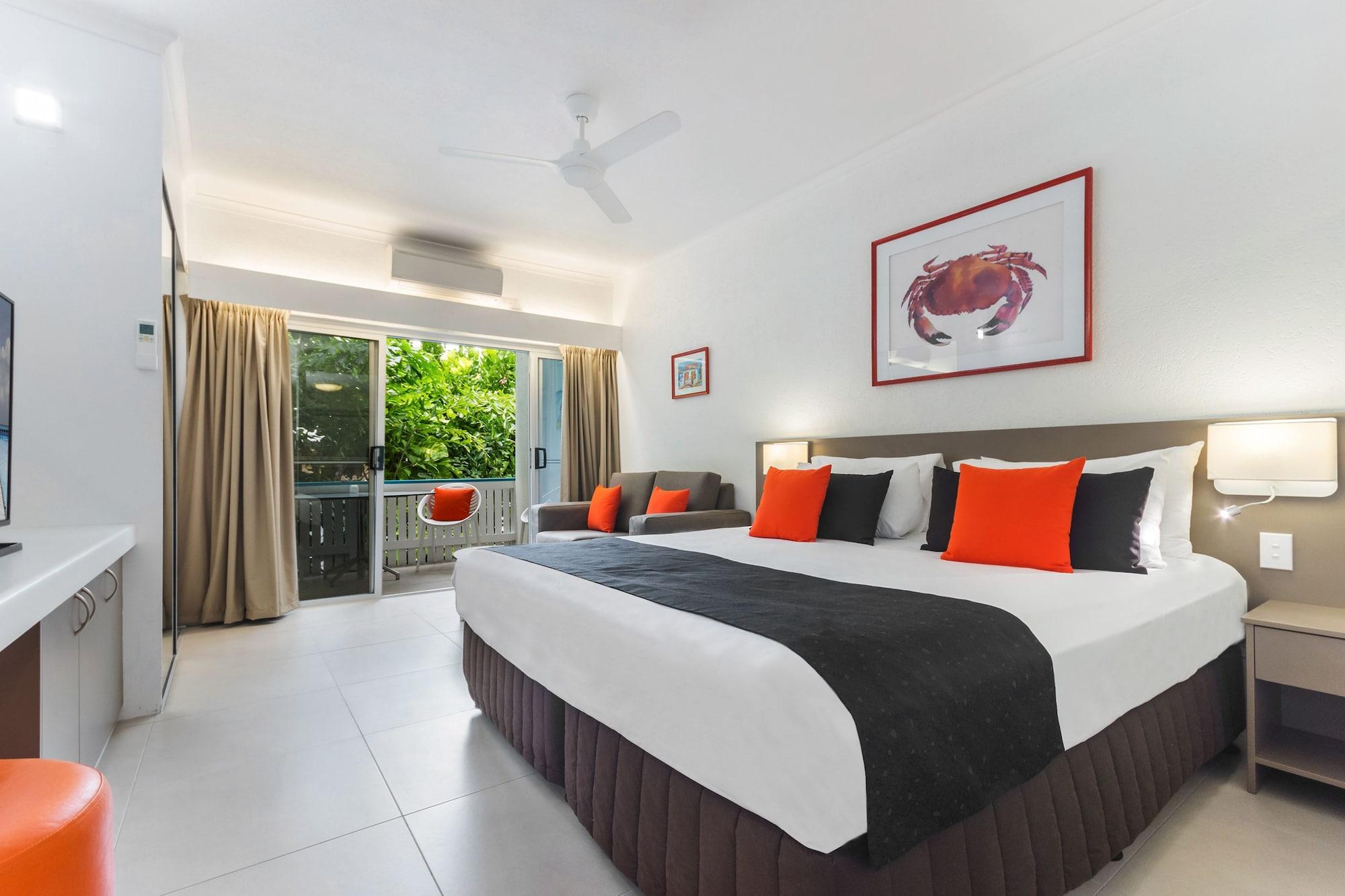 Aparthotel By The Sea