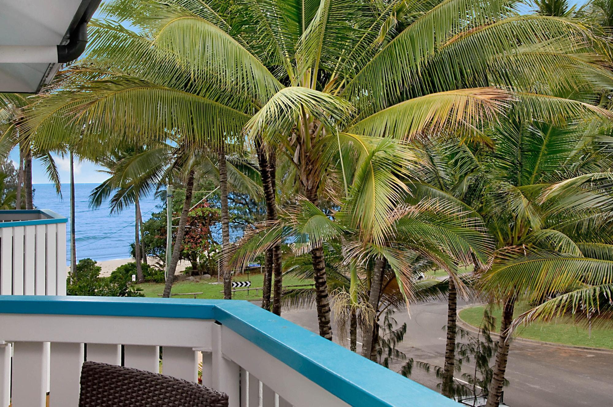 By The Sea Aparthotel Port Douglas