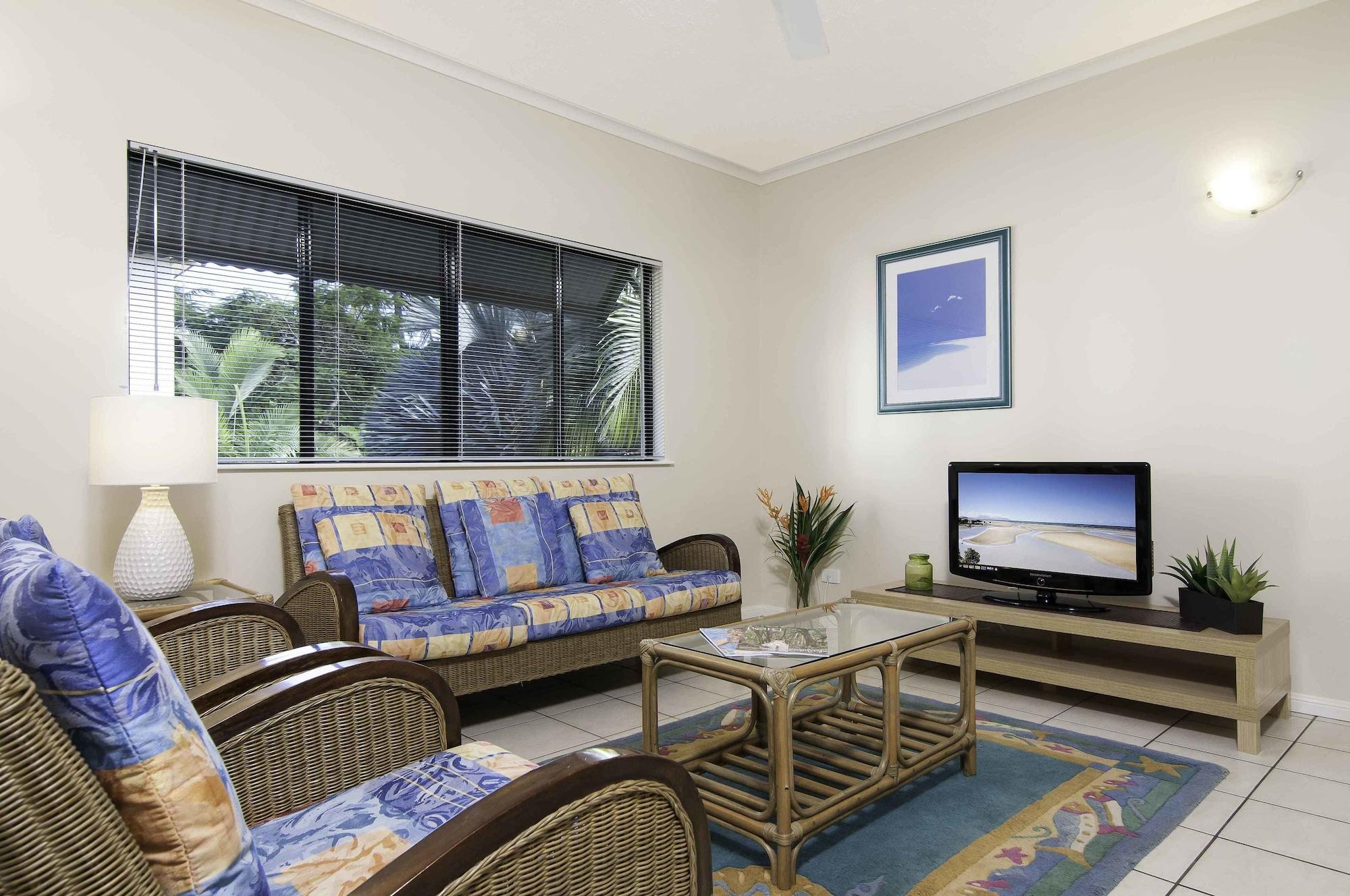 Bay Aparthotel