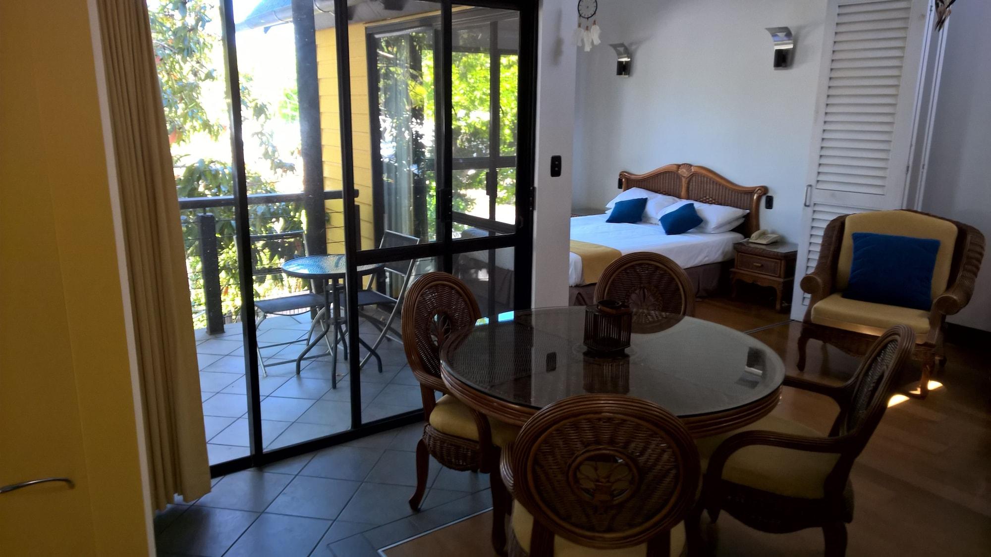 Aparthotel Dreamcatcher Beach-side Port Douglas