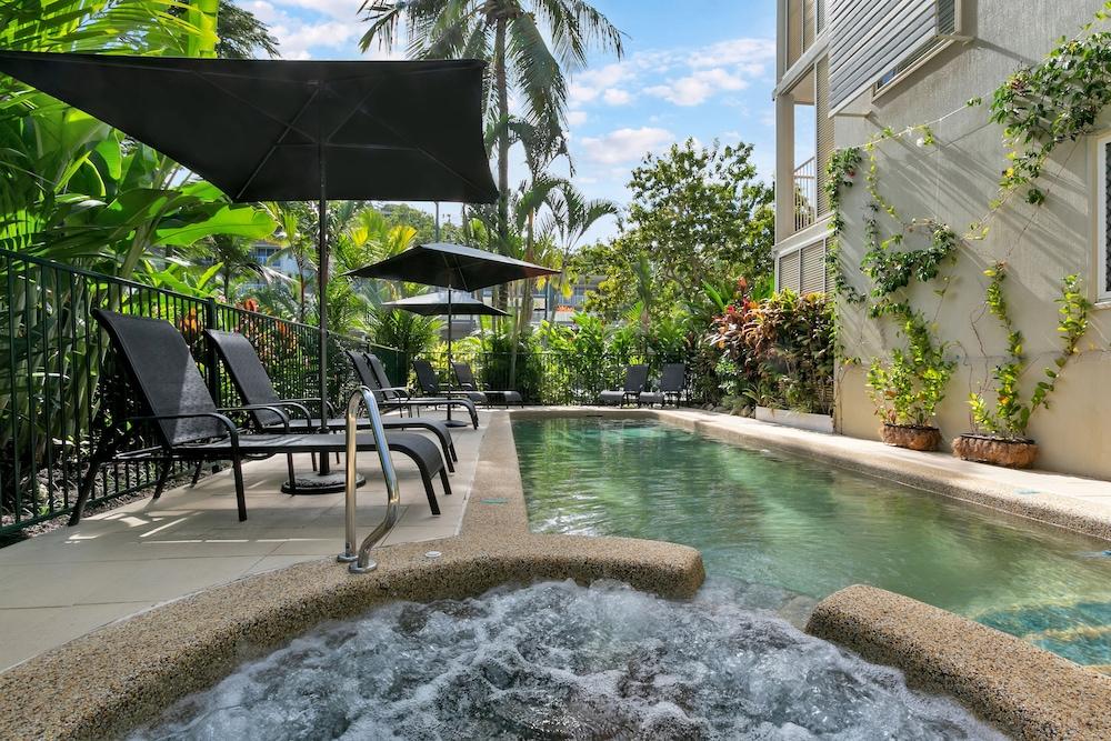- Adults Only Oasis Aparthotel