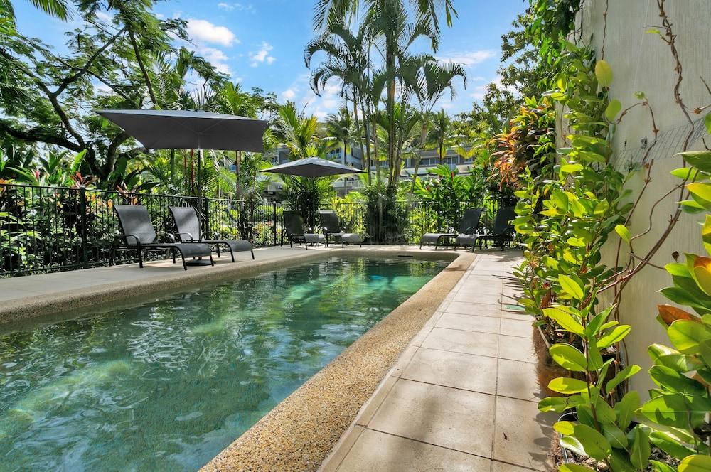 - Adults Only Oasis Aparthotel
